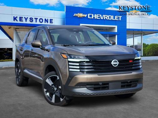 2025 Nissan Kicks SR