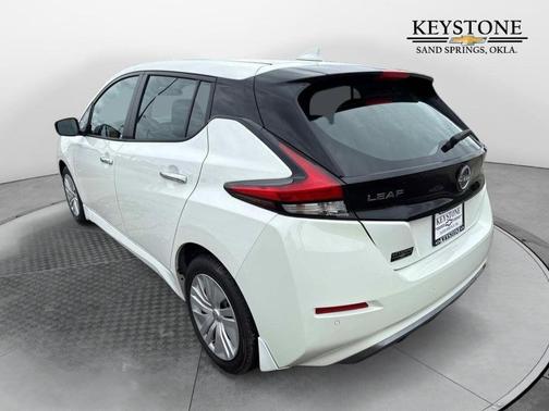 2025 Nissan Leaf S