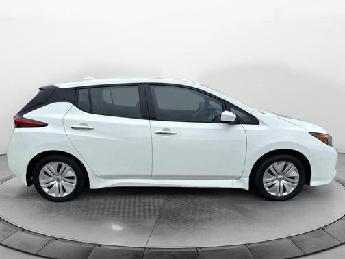 2025 Nissan Leaf S