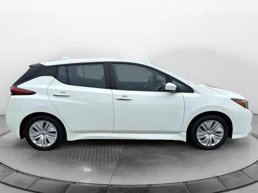 2025 Nissan Leaf S