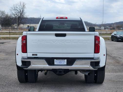 2025 Chevrolet Silverado 3500 LT