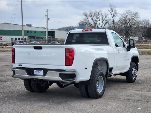 2025 Chevrolet Silverado 3500 LT