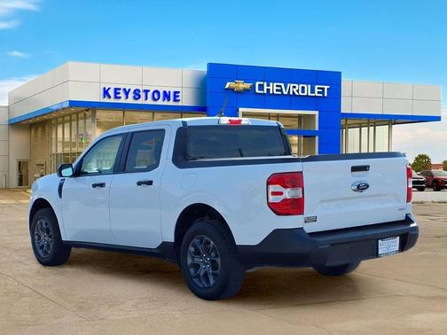 Oxford White 2024 Ford Maverick XLT