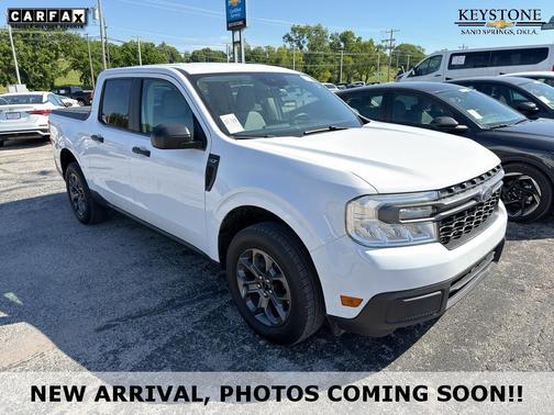 Oxford White 2024 Ford Maverick XLT