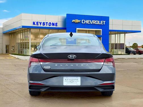 Portofino Gray 2022 Hyundai ELANTRA SEL