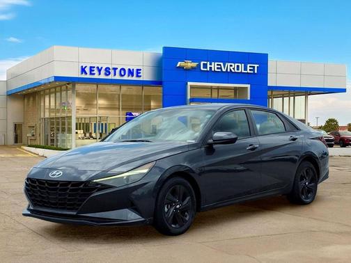 Portofino Gray 2022 Hyundai ELANTRA SEL