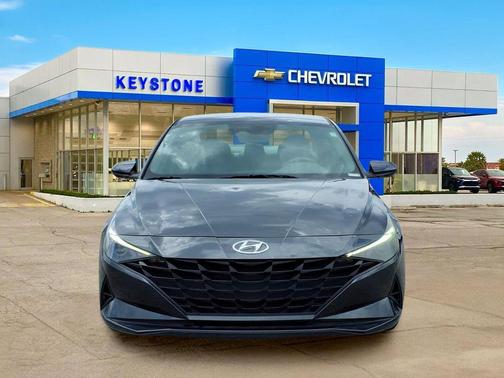 Portofino Gray 2022 Hyundai ELANTRA SEL