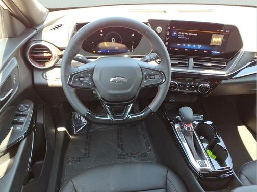 Summit White 2026 Chevrolet Trax FWD 2RS