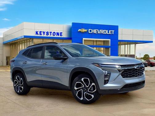 Sterling Gray Metallic 2026 Chevrolet Trax FWD 2RS