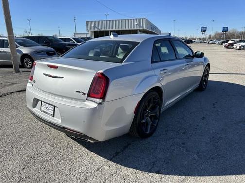 2021 Chrysler 300 S