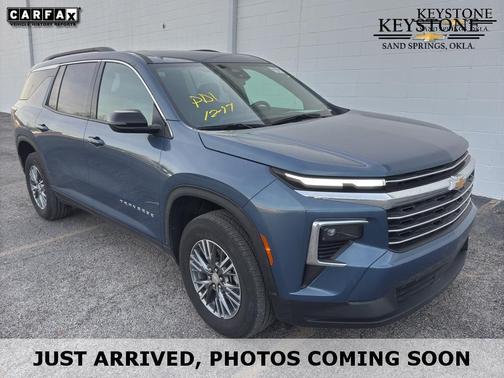 2025 Chevrolet Traverse LT