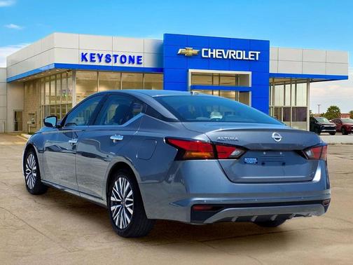 Gun Metallic 2025 Nissan Altima SV FWD