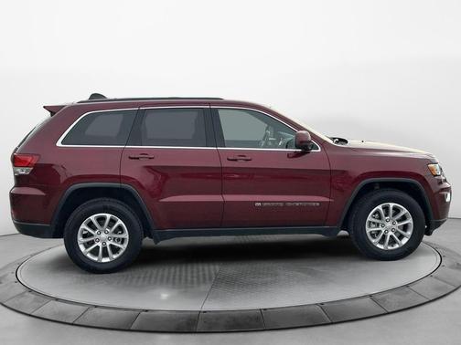 2022 Jeep Grand Cherokee Laredo