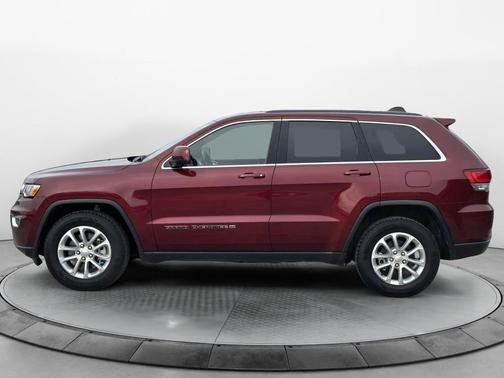 2022 Jeep Grand Cherokee Laredo