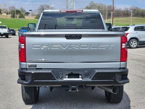 2026 Chevrolet Silverado 2500 Custom