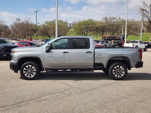 2026 Chevrolet Silverado 2500 Custom