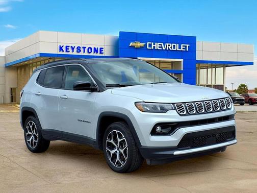 Silver Zynith Metallic Clearcoat 2025 Jeep Compass Limited