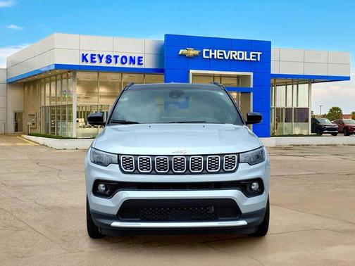 Silver Zynith Metallic Clearcoat 2025 Jeep Compass Limited