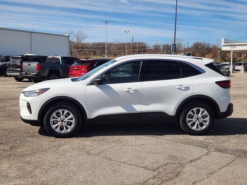 Oxford White 2024 Ford Escape Active