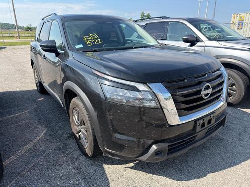 Super Black 2025 Nissan Pathfinder SV FWD