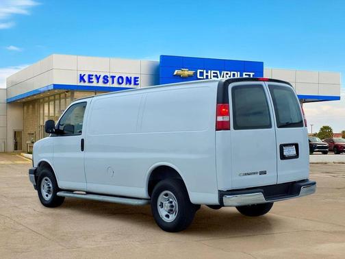 Summit White 2024 Chevrolet Express 2500 Work Van
