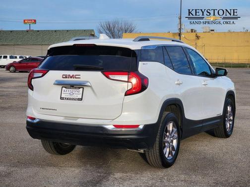 2024 GMC Terrain SLT