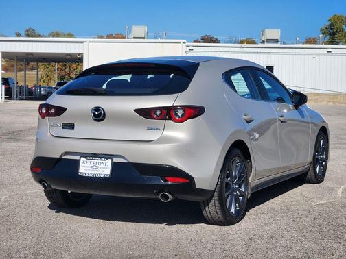 2024 Mazda Mazda3 FWD w/Preferred Package