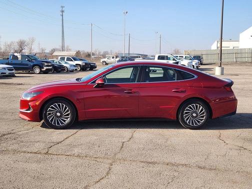 2023 Hyundai SONATA Hybrid SE