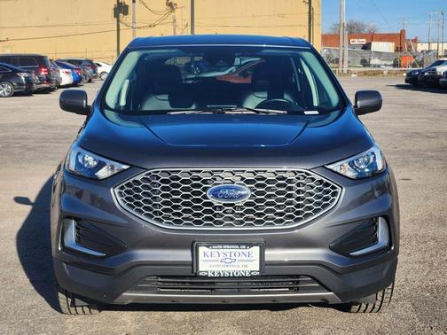 Carbonized Gray Metallic 2024 Ford Edge SEL