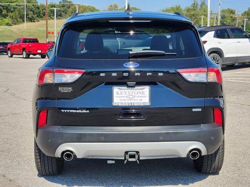 Agate Black Metallic 2022 Ford Escape Titanium