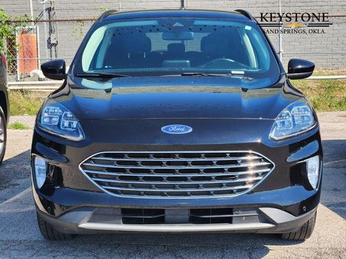 2022 Ford Escape Titanium