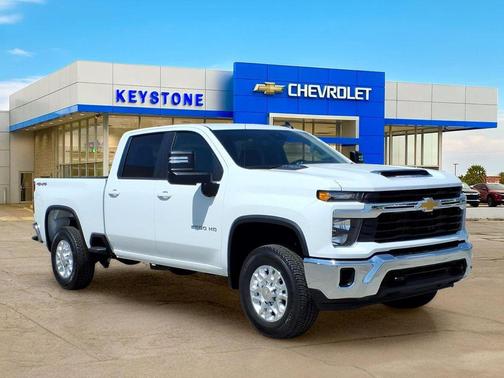 Summit White 2026 Chevrolet Silverado 2500 LT