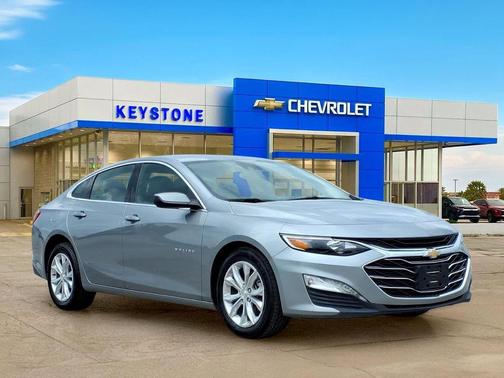 Sterling Gray Metallic 2024 Chevrolet Malibu FWD 1LT
