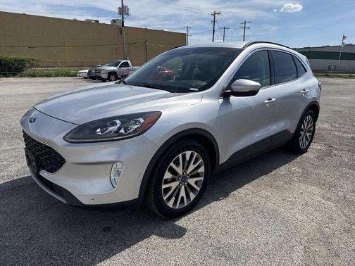 2020 Ford Escape Titanium