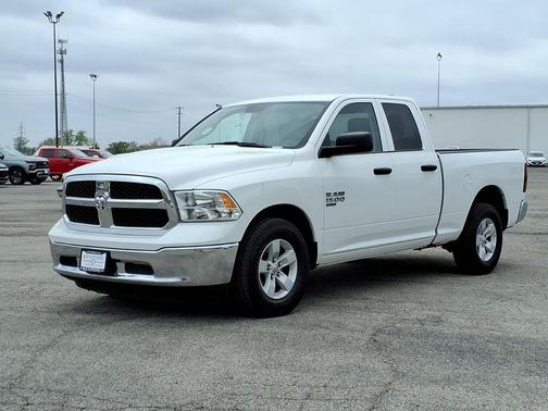 2024 RAM 1500 Classic SLT