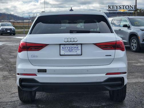 2023 Audi Q3 Premium 45 TFSI S line quattro Tiptronic