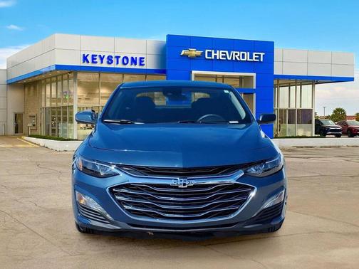 Lakeshore Blue Metallic 2024 Chevrolet Malibu FWD 1LT