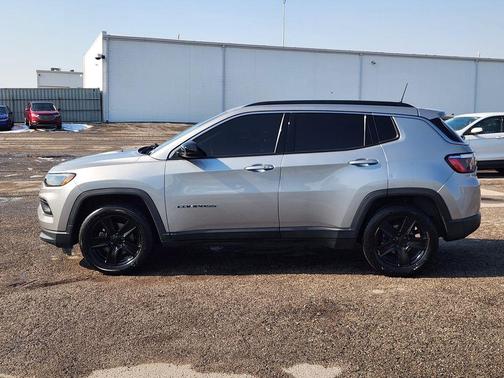 Billet Silver Metallic Clearcoat 2022 Jeep Compass Latitude