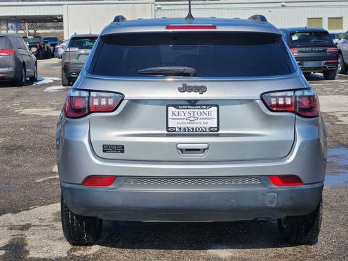 Billet Silver Metallic Clearcoat 2022 Jeep Compass Latitude