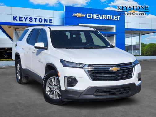 2023 Chevrolet Traverse LT Leather