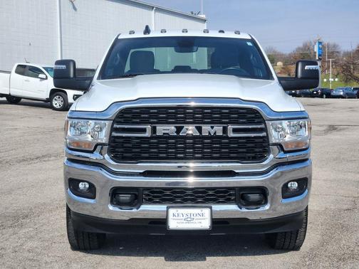 2023 RAM 2500 Big Horn Crew Cab 4x4 6'4' Box