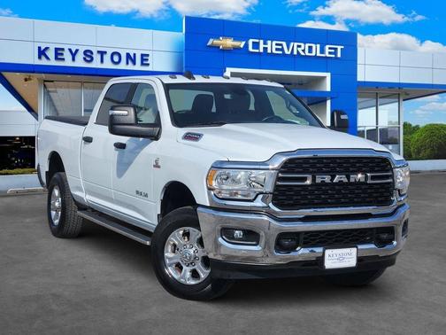 2023 RAM 2500 Big Horn Crew Cab 4x4 6'4' Box