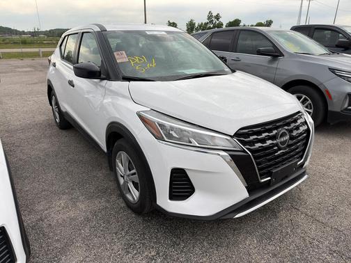 Fresh Powder 2024 Nissan Kicks S
