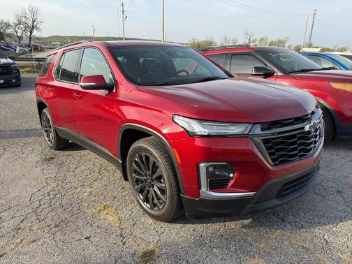 Radiant Red Tintcoat 2023 Chevrolet Traverse RS