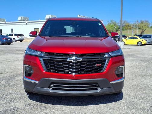 Radiant Red Tintcoat 2023 Chevrolet Traverse RS