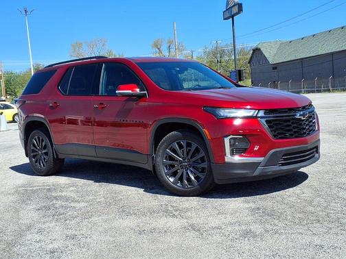 Radiant Red Tintcoat 2023 Chevrolet Traverse RS