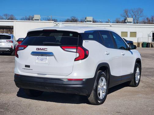 2024 GMC Terrain SLE