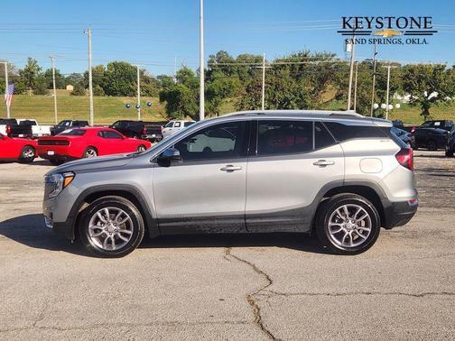 2024 GMC Terrain SLT