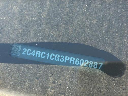 Silver Mist Clearcoat 2023 Chrysler Voyager LX