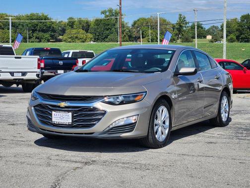 2022 Chevrolet Malibu FWD LT